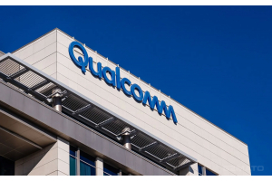 Qualcomm CEO: Smart Glasses Could Match Smartphones as AI Agents Replace Apps