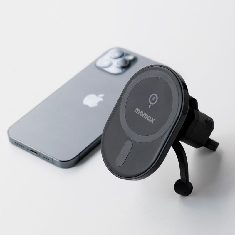 MOMAX Q. Mag Mount Magnetic Wireless Charging Car Mount CM17