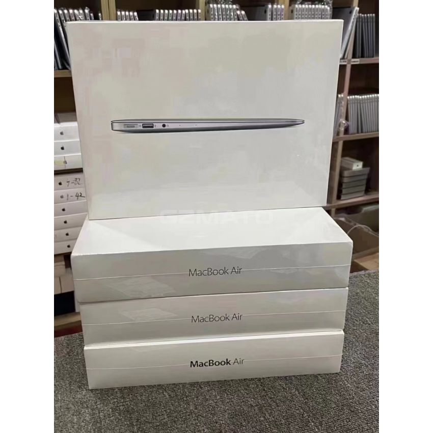 Apple - MacBook Air - 8GB Memory - 128GB SSD - 2017 - Silver
