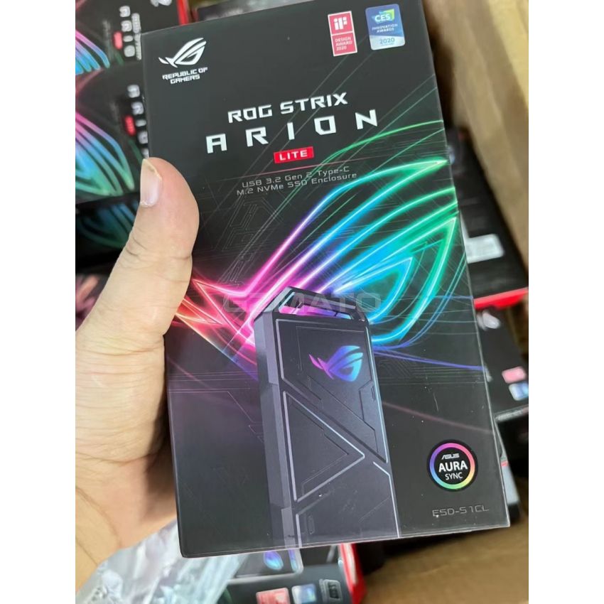 ROG Strix Arion M.2 NVMe SSD Enclosure—USB3.2 GEN2 Type-C (10 Gbps), Dual USB-C to C and USB-C to A Cables, Screwdriver-Free, Thermal Pads Included, Fits PCIe 2280/2260/2242/2230 M key/B+M Key