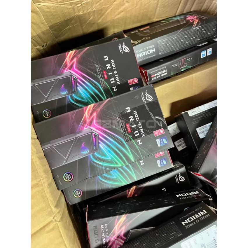 ROG Strix Arion M.2 NVMe SSD Enclosure—USB3.2 GEN2 Type-C (10 Gbps), Dual USB-C to C and USB-C to A Cables, Screwdriver-Free, Thermal Pads Included, Fits PCIe 2280/2260/2242/2230 M key/B+M Key