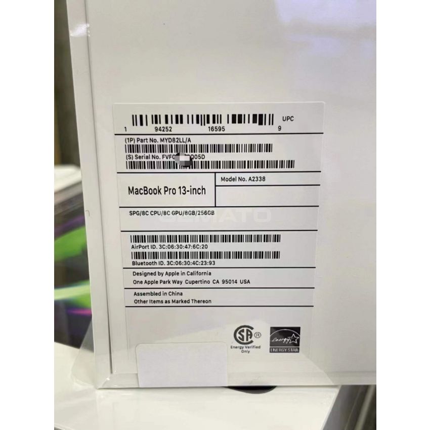 NEW Apple MacBook Pro 13-inch US Version M1 Chip RAM 8GB SSD 256GB Retina display with True Tone Touch Bar & ID  - Space Gray