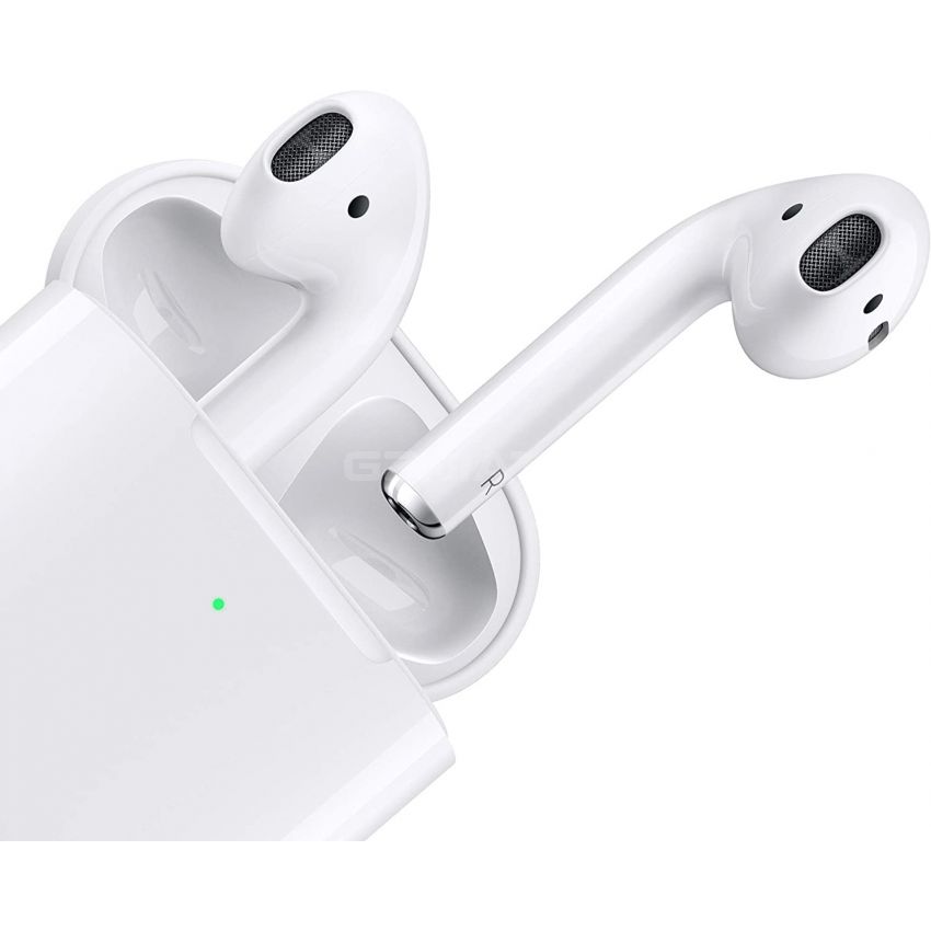 Apple AirPods with Wireless Charging Case
