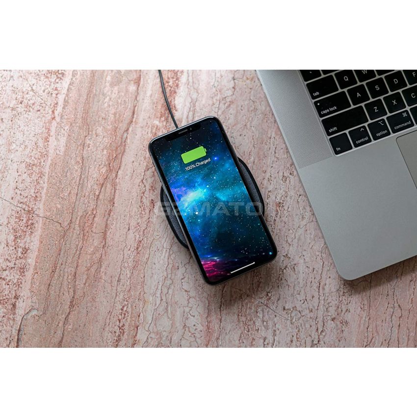 mophie Wireless 10W Charging Pad - Made for Apple Airpods, Iphone 11 Pro Max / XS Max, iPhone 11 Pro / XS, Iphone 11 / XR and Other Qi-Enabled Devices - Black