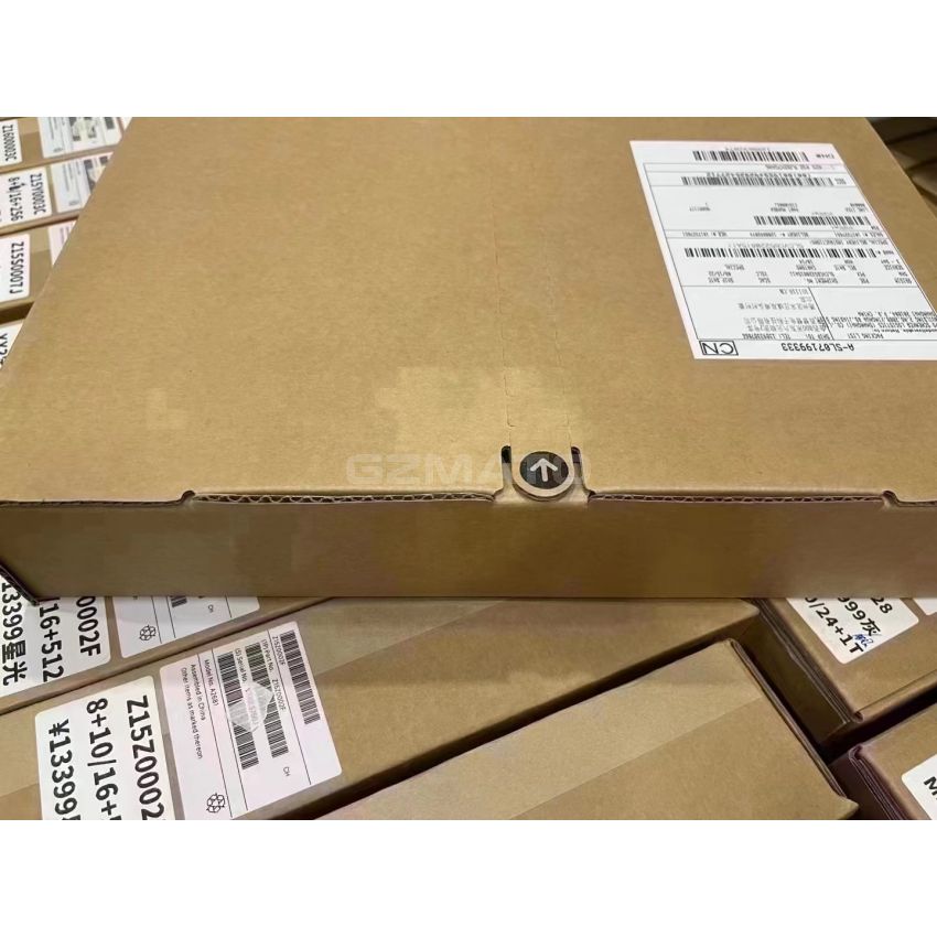 MacBook Air 13.6