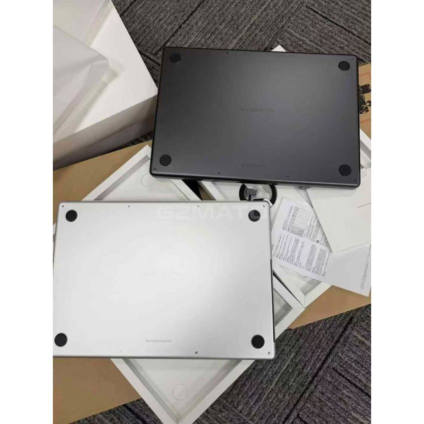 MacBook Pro 14-inch - Apple M4 Max chip - 1TB SSD - 14-Core CPU - 32-Core GPU - 36GB Memory (B.S Source) - Silver