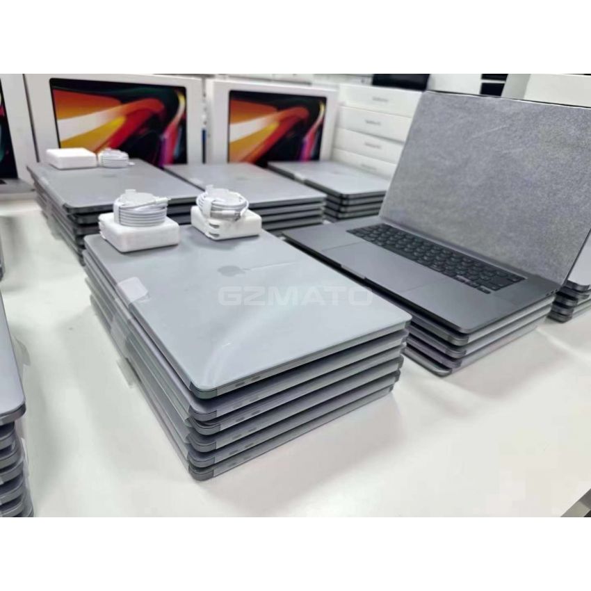 Apple - MacBook Pro 16 Inches Intel Core i7 2.6GHz RAM 16GB SSD 512GB Radeon Pro 5300M VJ2 - 2019 -2020 Official Refurbished - Space Gray