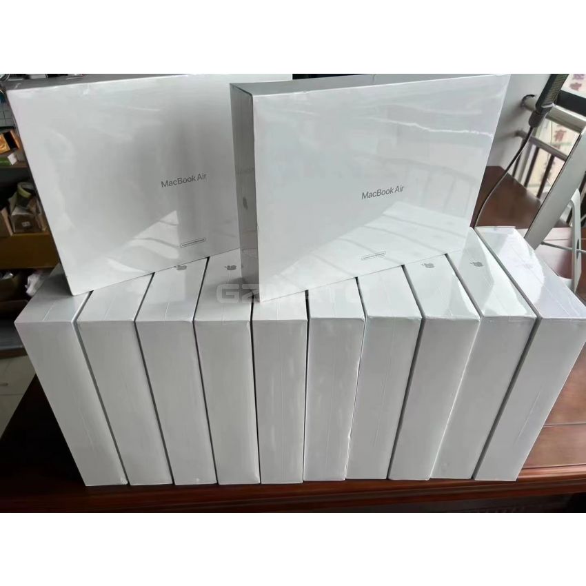 MacBook Air 13.6