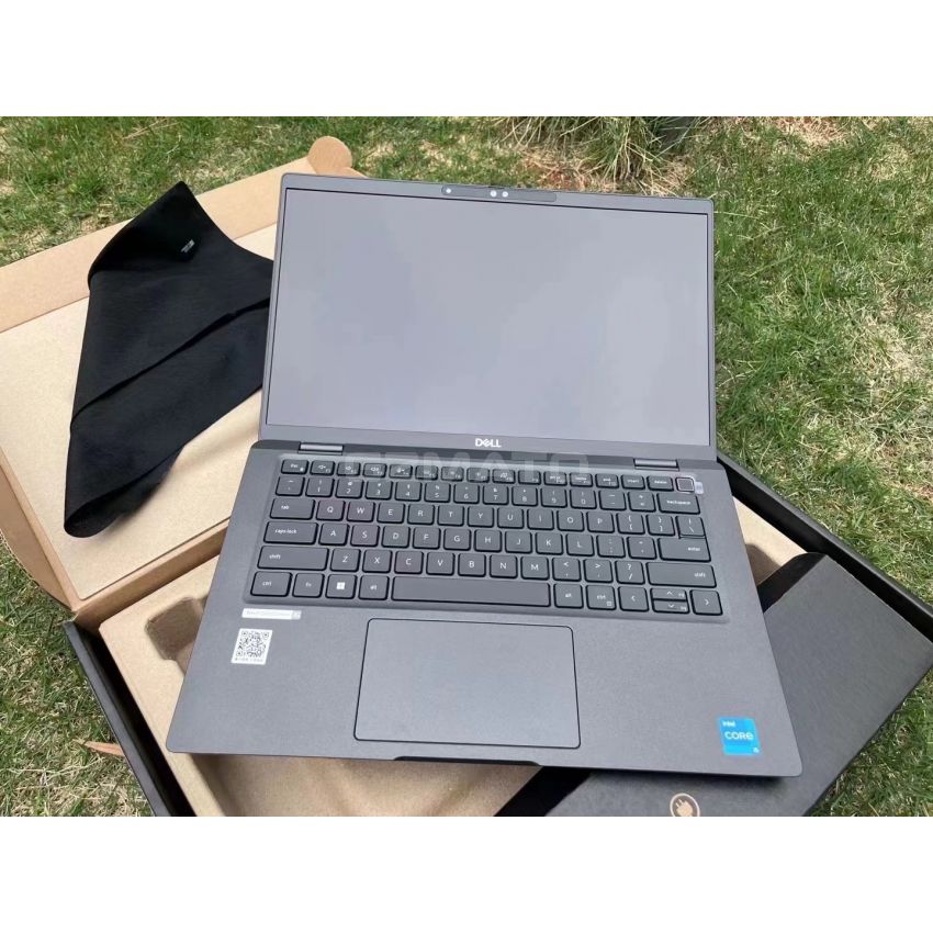 Dell Latitude 7430 Business Laptop 14” Intel Core i7-1255U RAM 16GB SSD 512GB - Carbon Fiber