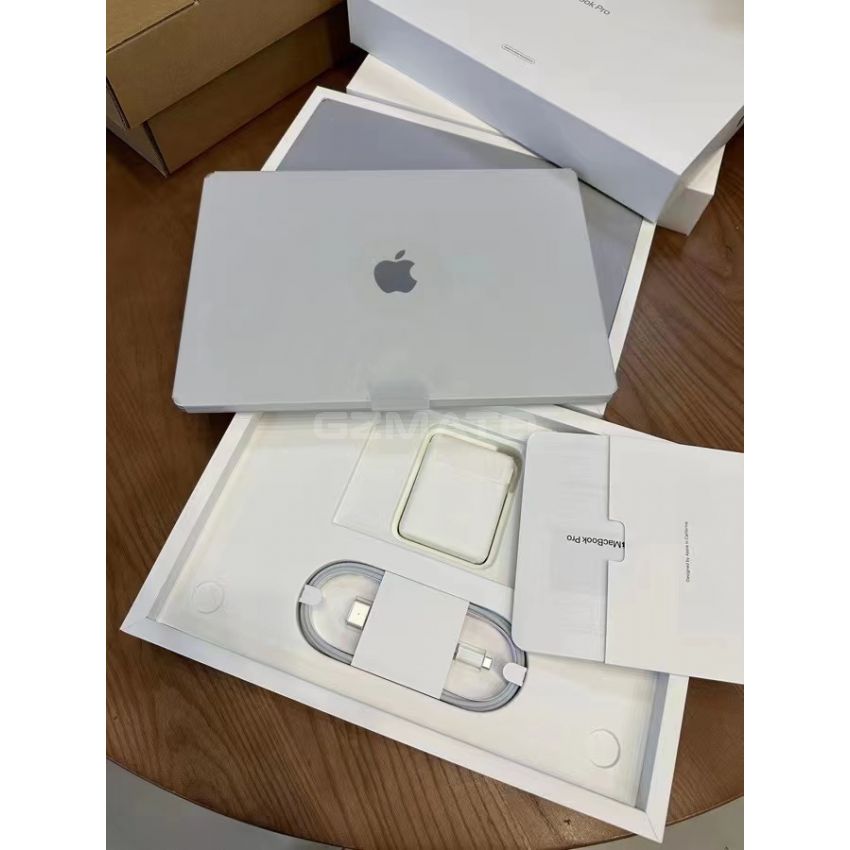 Apple - MacBook Pro 16-Inche 512GB SSD Storage M1 PRO 10-Core CPU 16-Core GPU 16GB Unified Memory - Official Refurbished