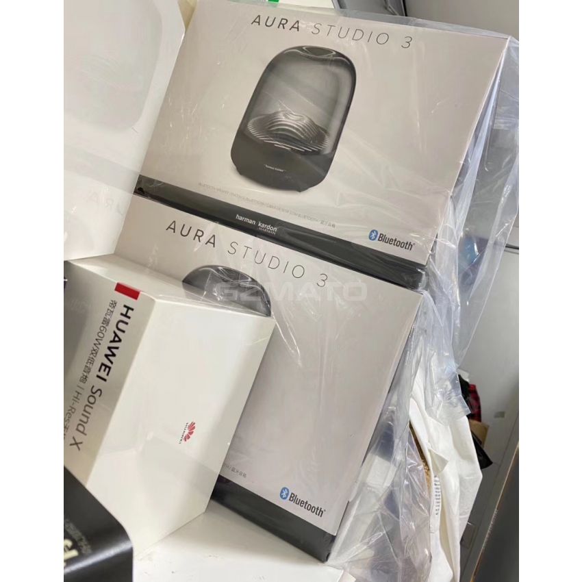 Harman Kardon Aura Studio 3 - Elegant, BT Wireless Speaker with Premium Design and Ambient Lighting - Black