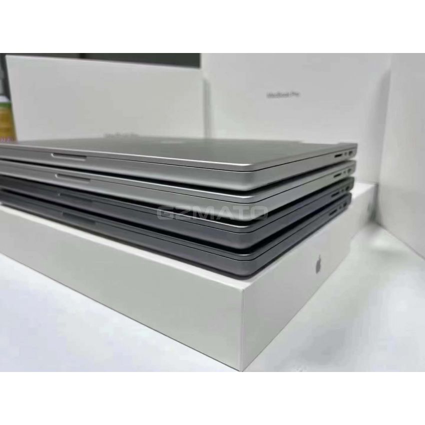 Apple - MacBook Pro 16