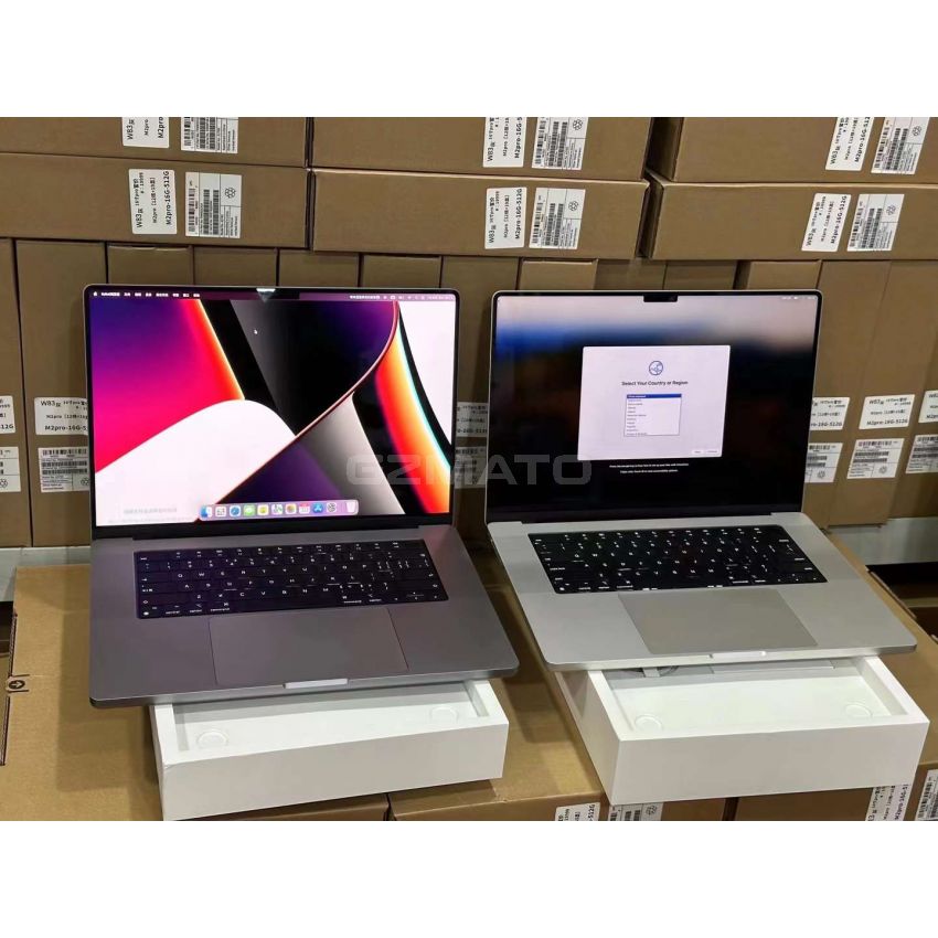 Apple - MacBook Pro 16