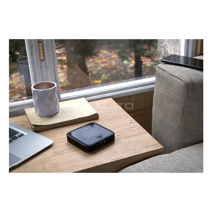 Netgear Nighthawk M5 5G WiFi 6 Mobile Router