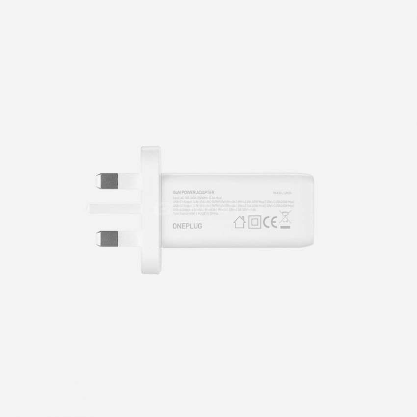 MOMAX One Plug 65W 3-Port GaN Charger - UM20