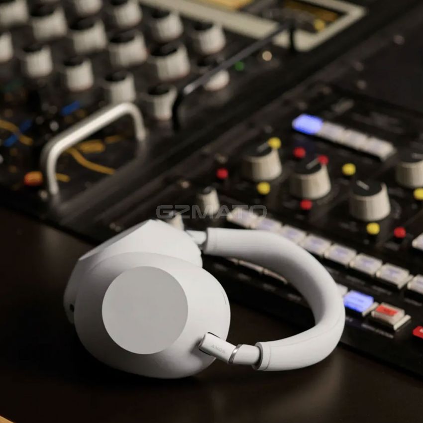Sony WH-1000XM6 The Best Wireless Noise Canceling Headphones - Platinum Silver