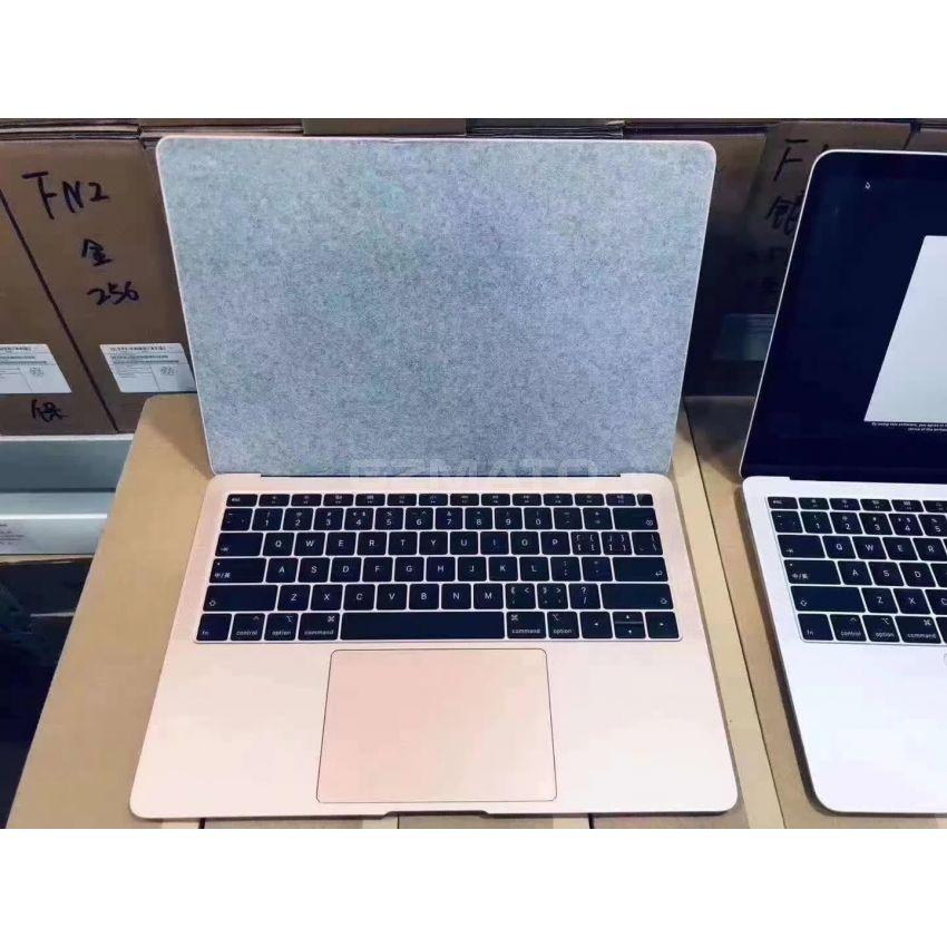 New Apple MacBook Air 13-Inches Core i5 RAM8GB SSD256GB