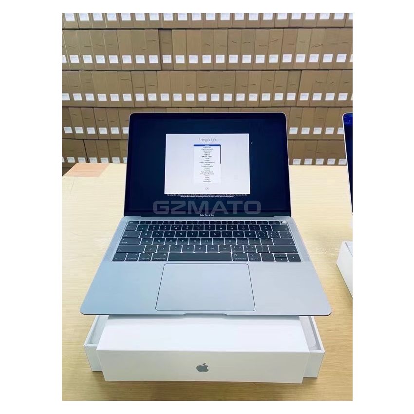 New Apple MacBook Air 13-Inches Core i5 RAM8GB SSD128GB 2020