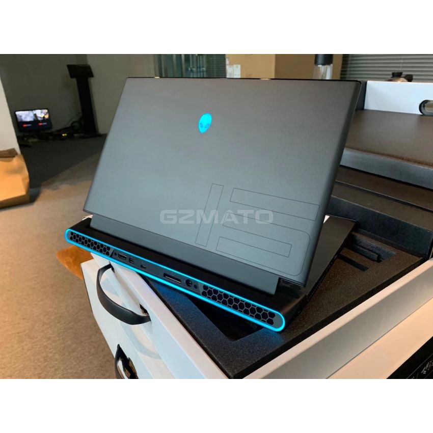 NEW Alienware M15 15.6-Inches Core i5-9300H 8GB SSD512GB GT1650