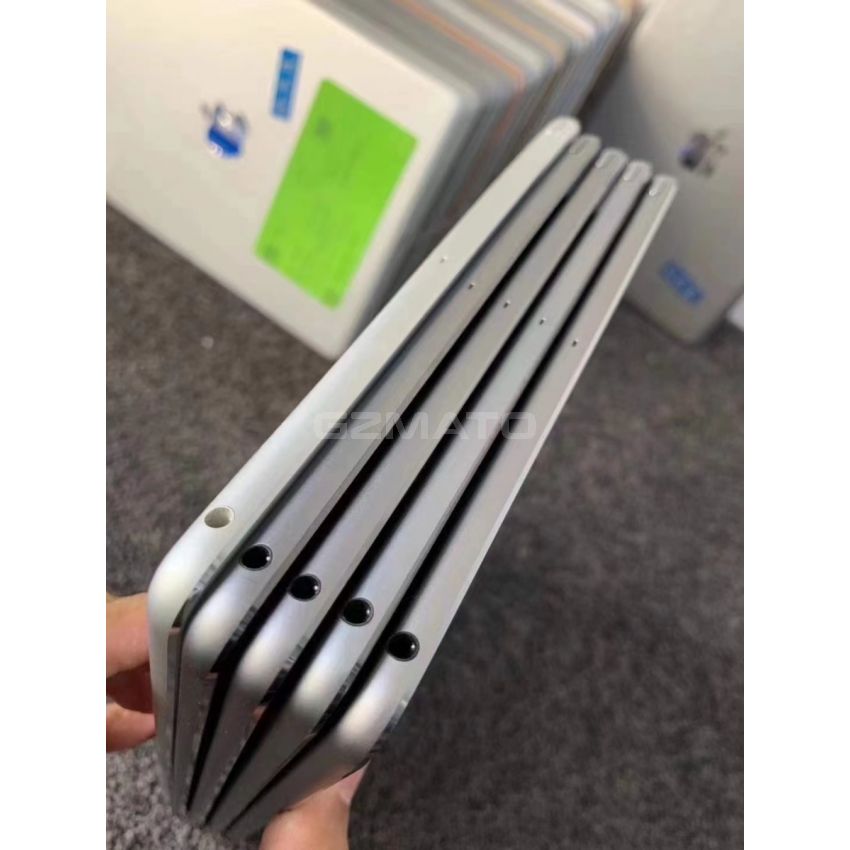 USED Apple iPad 5 WLAN 32GB 9.7-Inches - Black, Silver (5th Generation)