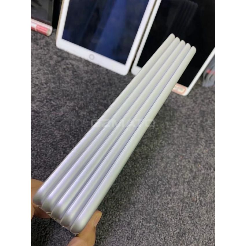 USED Apple iPad 9.7-Inches Cellular_WLAN 128GB, Black, Silver
