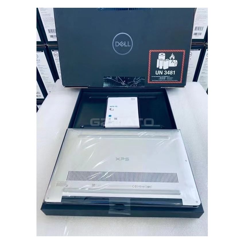 NEW Dell XPS13 9380 Laptop, Intel Core i7-8565U Processor RAM 8GB SSD256GB 13.3 4K UHD (3840x2160) InfinityEdge Touch Display, Fingerprint Reader