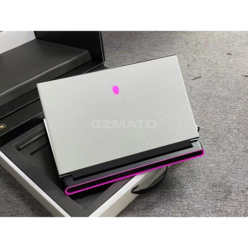 Like New M17 R3 Gaming Laptop 10th Gen i9-10980HK up to 5.3GHz GeForce RTX2080 Super 8GB 17.3