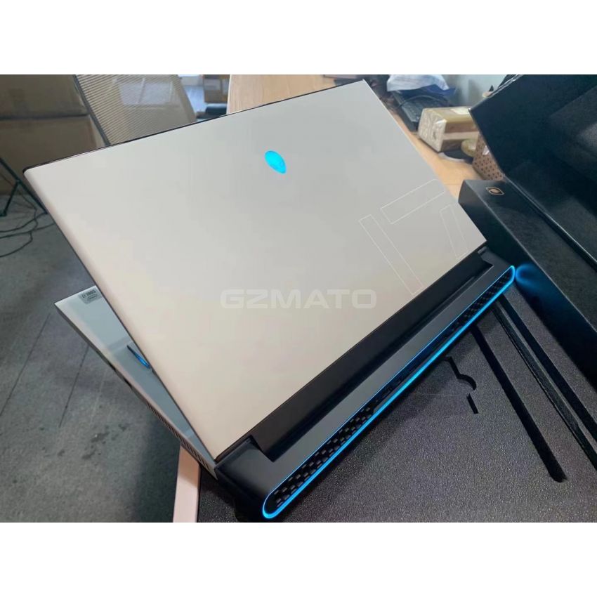 NEW Alienware M17 R4 17.3-Inches FHD Full HD Core i7-10870H 16GB SSD256GB RTX3070 144Hz 1080P Windows 10 Home Gaming Laptop