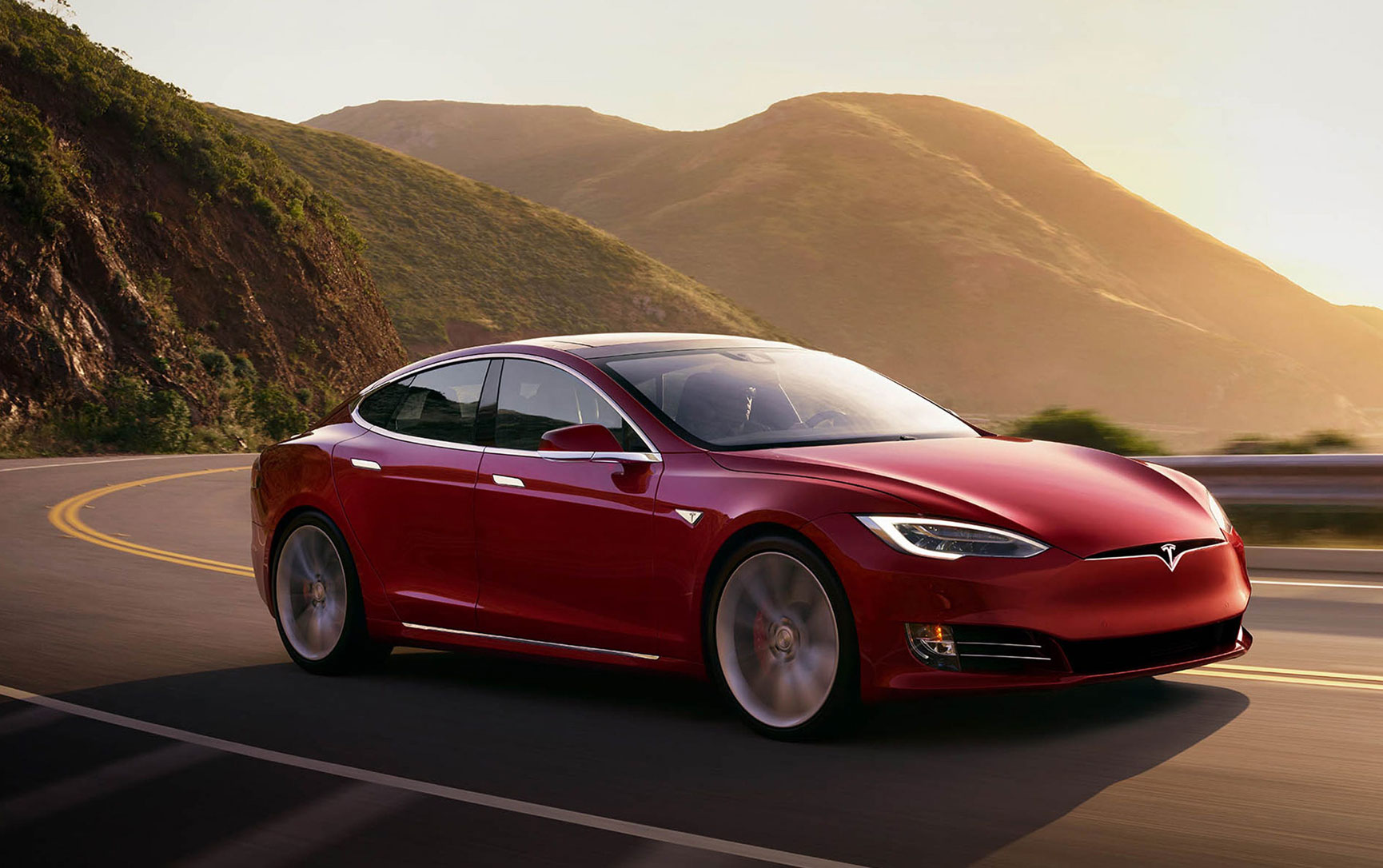 Tesla Recall: Model S, Model X Suffers from Tearing Airbags; Safety Issues Persists