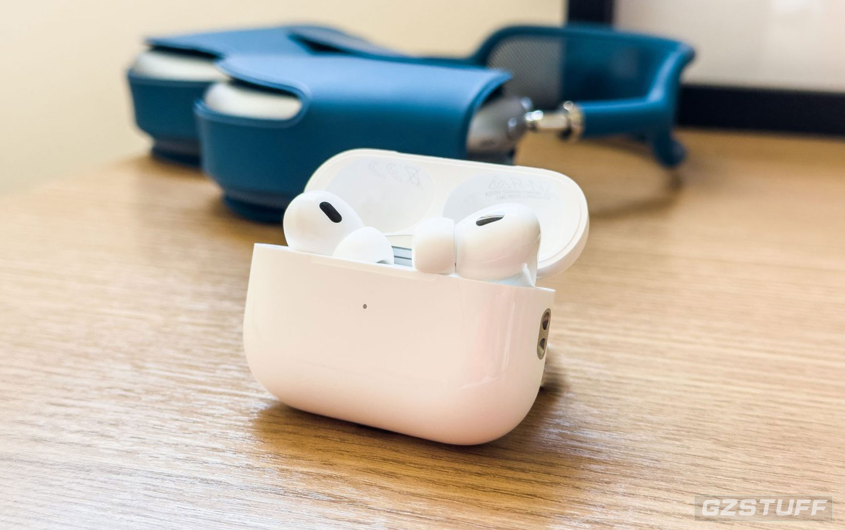 Apple’s bizarre advice if you can’t update your AirPods firmware