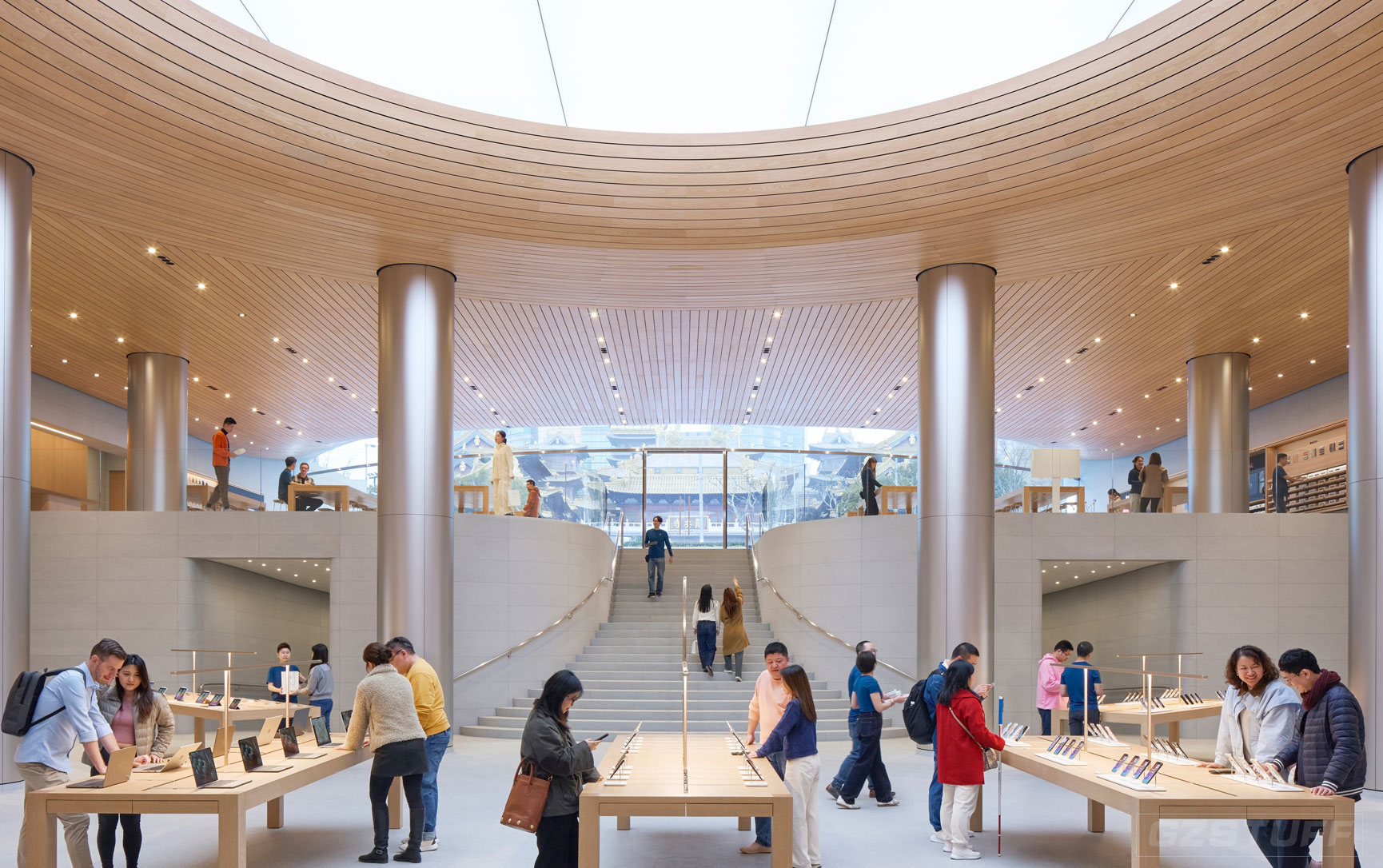 Latest Apple Store reveals beautiful circular design [Gallery]