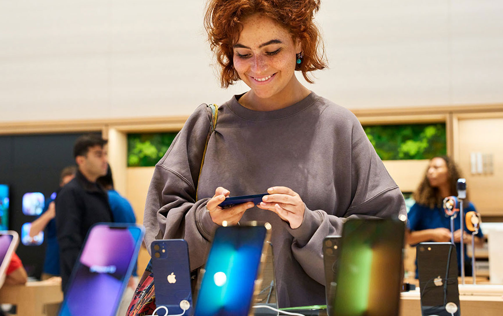 Apple Q3 2022 results show iPhone (just barely) creating a new record