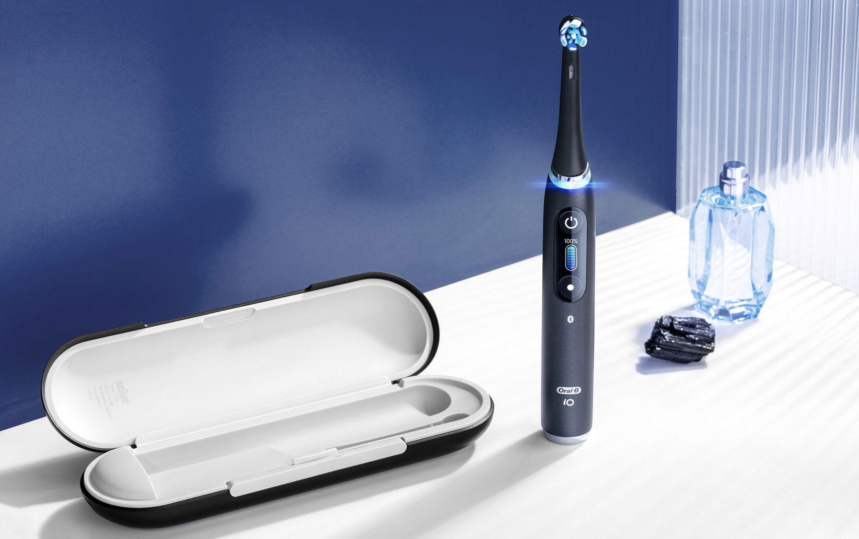 CES 2022: Oral-B’s Smart Toothbrush IO-series Connects to an iPhone with Dental Health Coaching in Real-Time