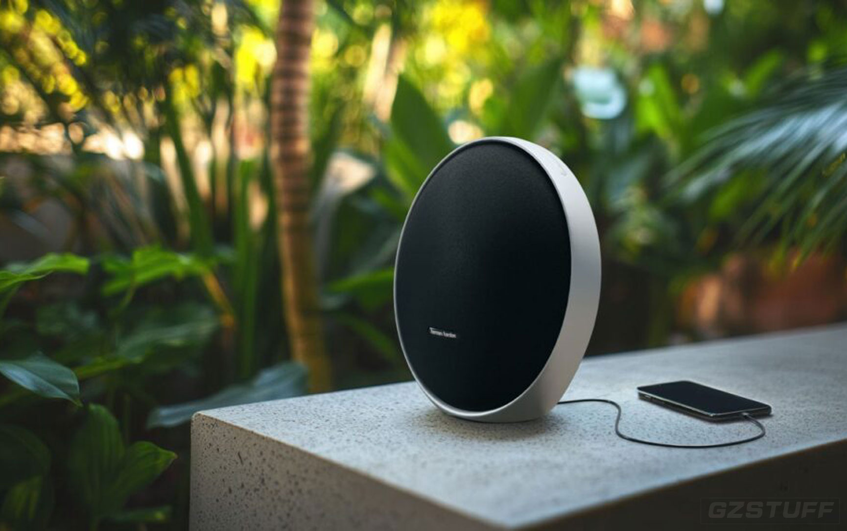 Harman Kardon Unveils New Stylish Onyx Studio 9