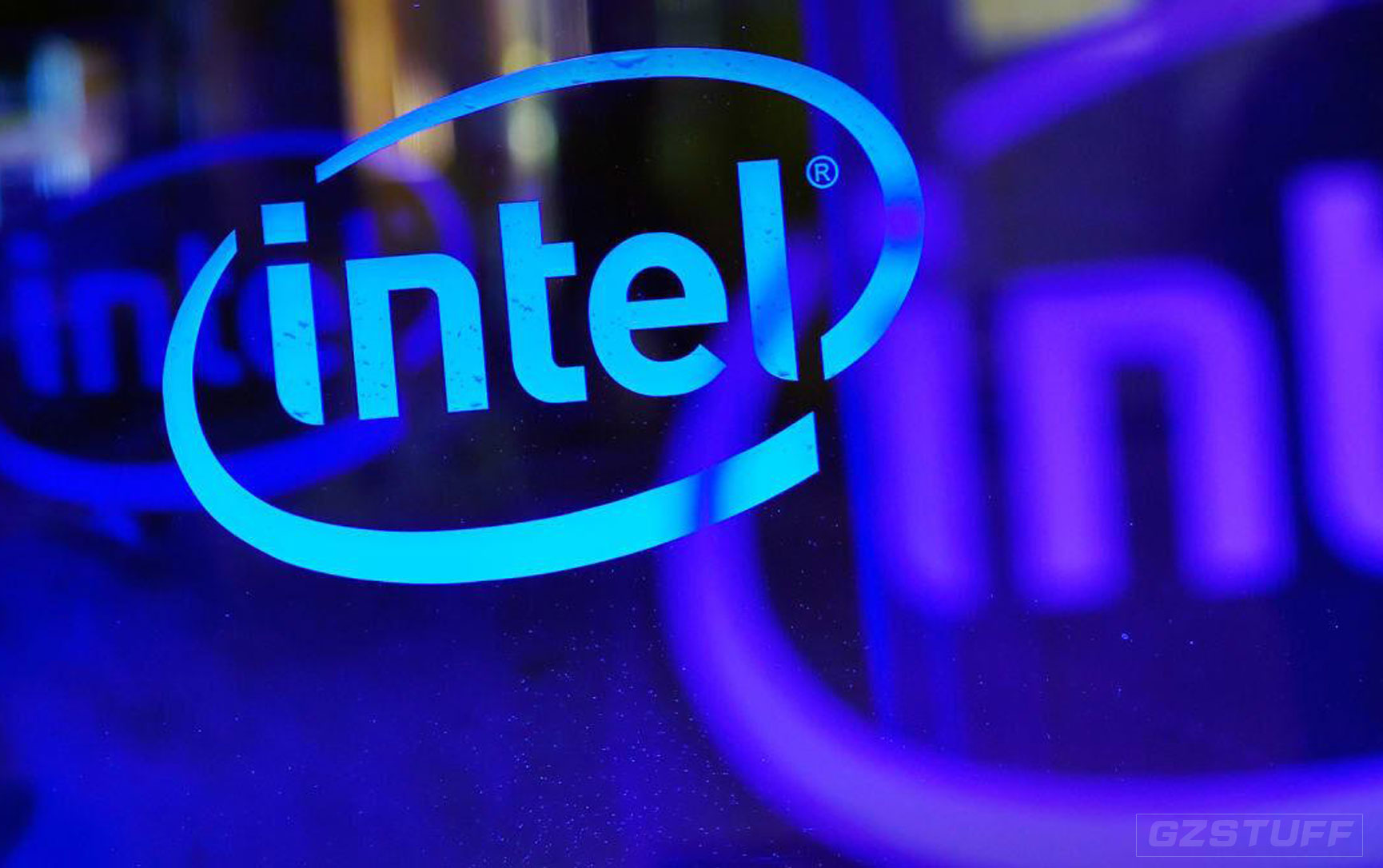 Intel CES 2024: Pat Gelsinger Emphasizes AI PCs Coming This Year, Local Data Gets New Power