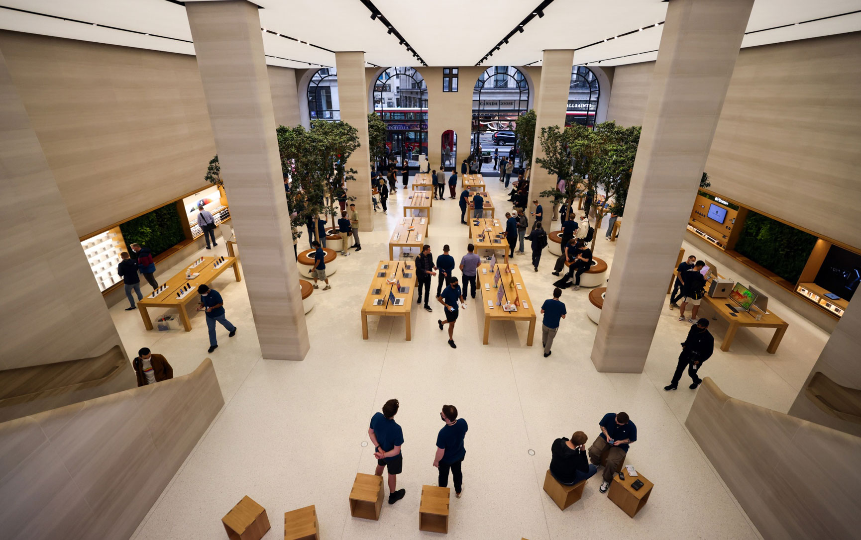 Judge Approves Apple's Plan to Pay $30.5 Million to Settle Bag Check Lawsuit