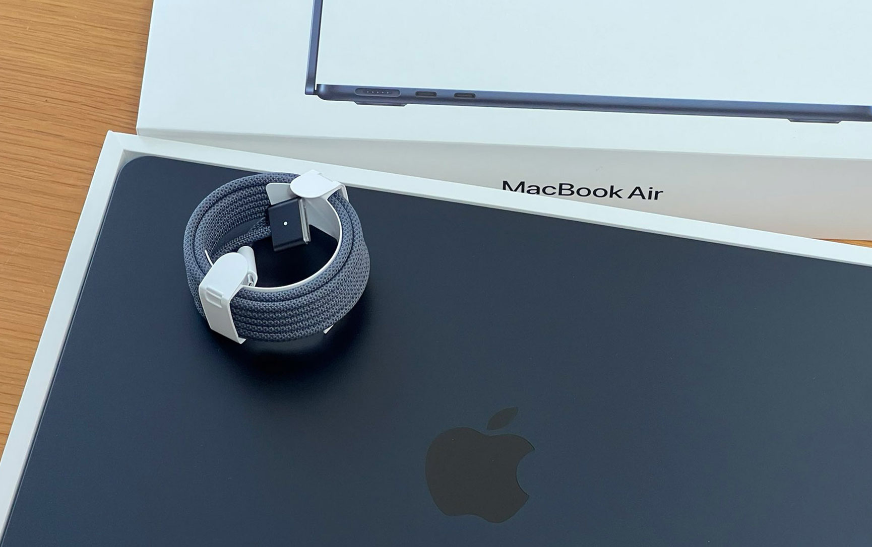 M2 MacBook Air orders now arriving to customers around the world