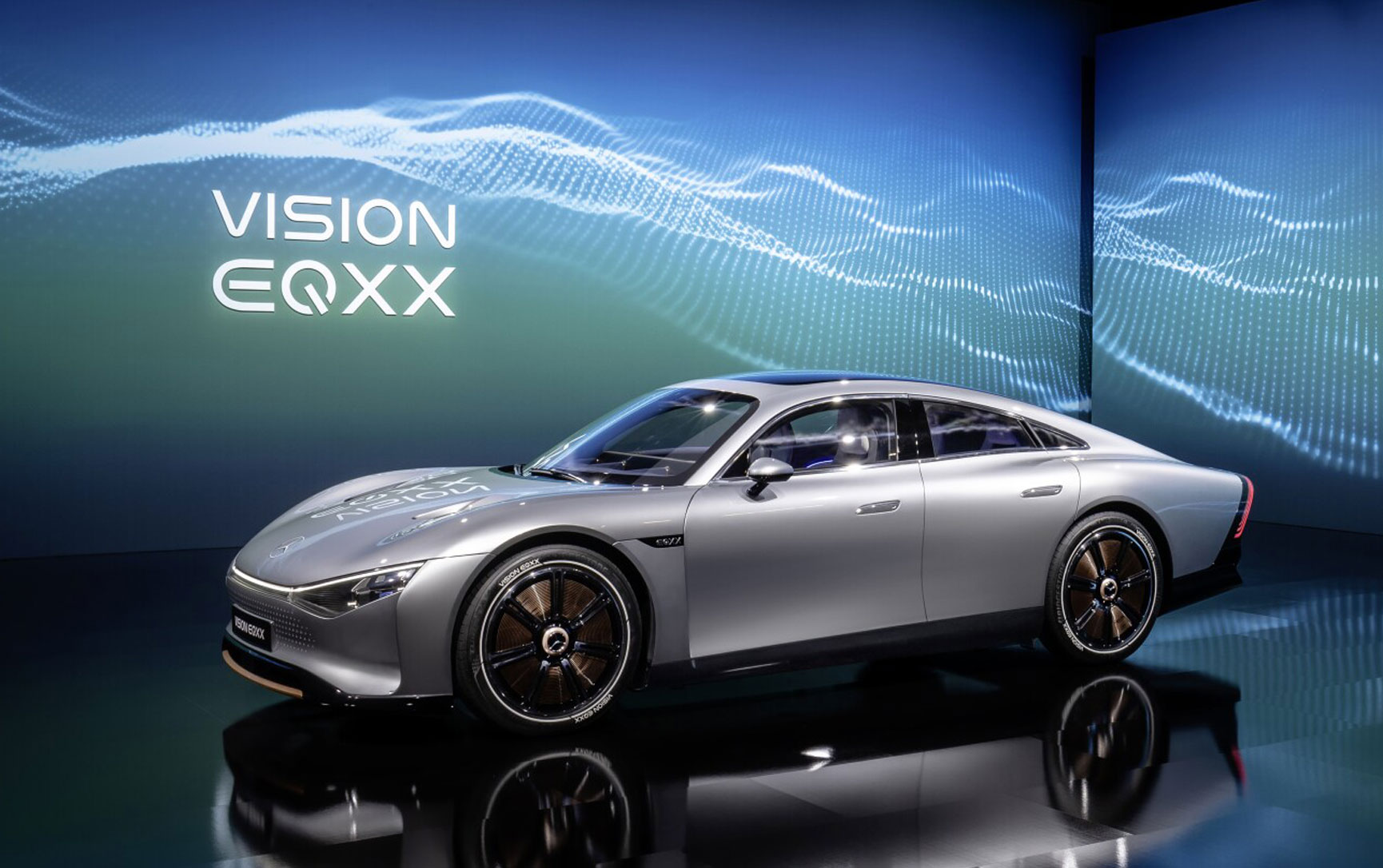 Mercedes-Benz VISION EQXX EV Debuts As Highly Efficient, Long-Range Luxury Car; Better than Tesla?