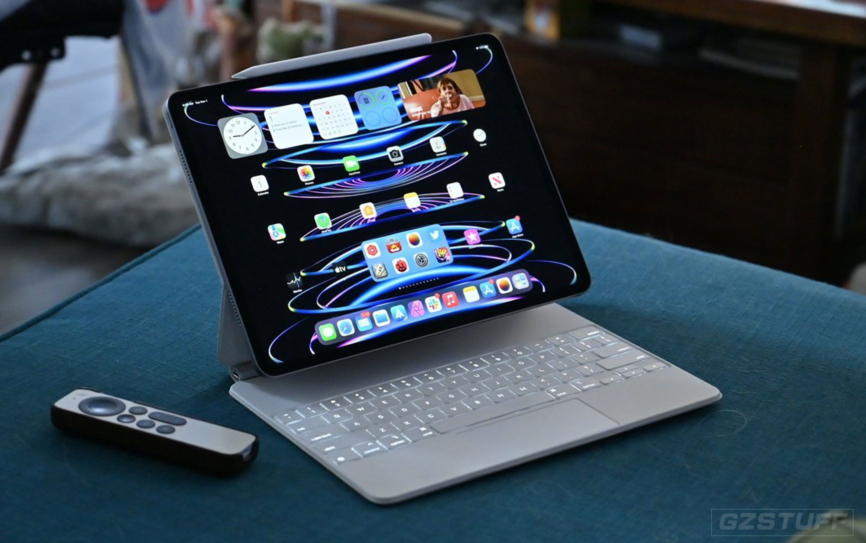 Gurman: New iPad Pro may actually be powered by the M4 chip, touting AI features