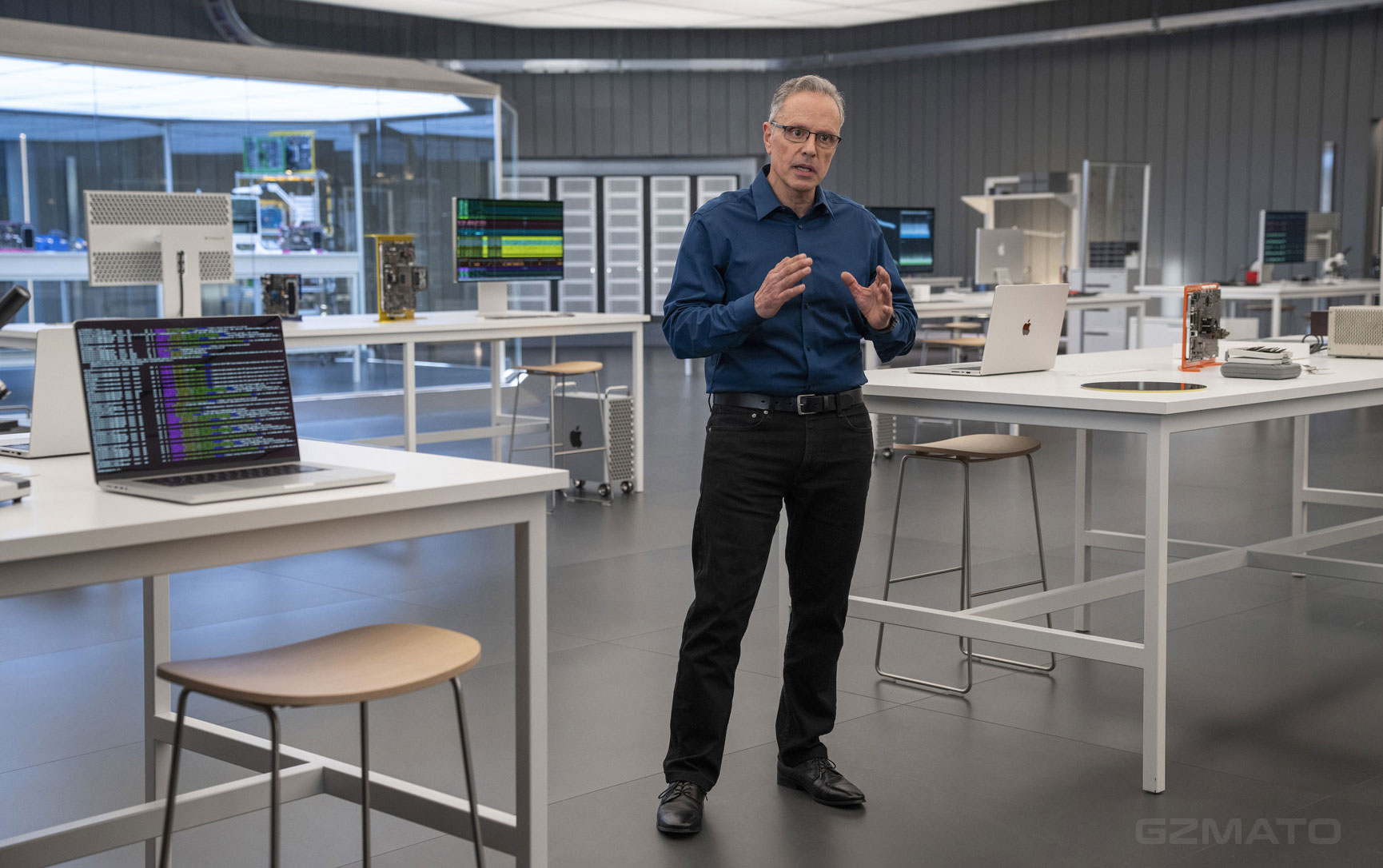 Apple's Executive Shake-Up 2025: Johny Srouji Considers Leaving, Giannandrea Retires & More