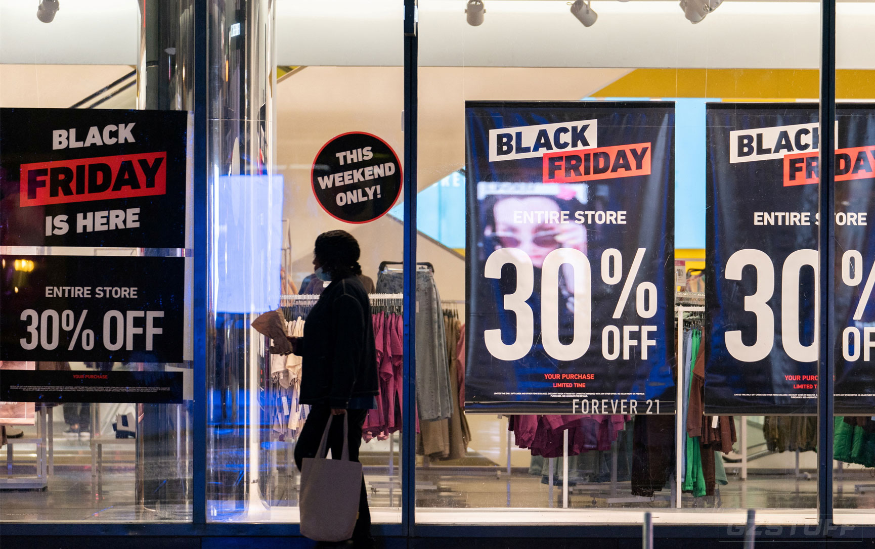 2023 US Thanksgiving Online Sales Move up to a Whooping $5.6 Billion as Discounts Motivate Shoppers, Adobe Says