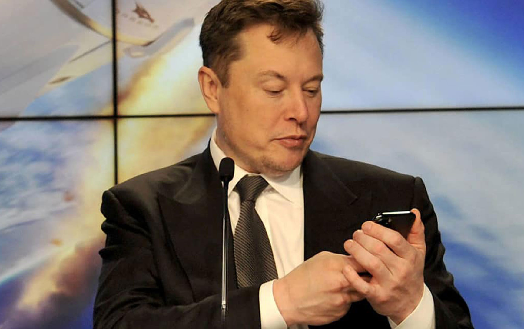 Elon Musk says TikTok Feels like an ‘AI Attack,’ Picks on the Social Media Service with Other Executives