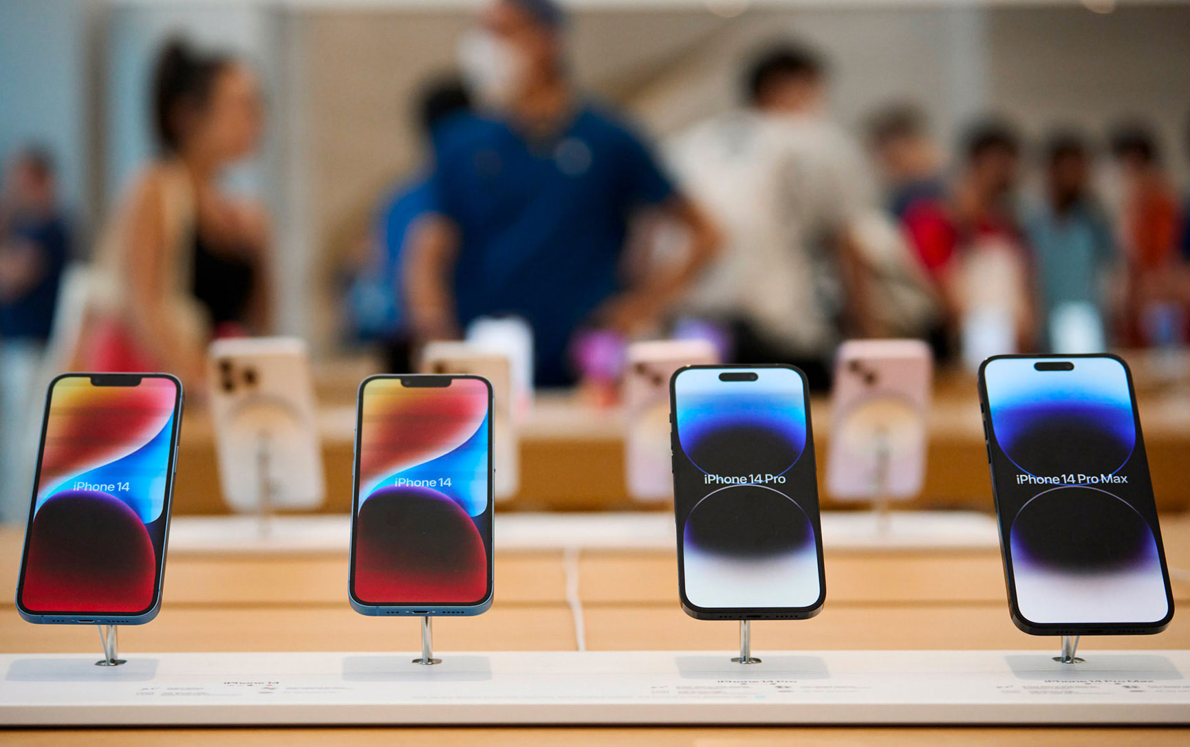 Apple reportedly reverses plan to increase iPhone 14 production due to lower demand