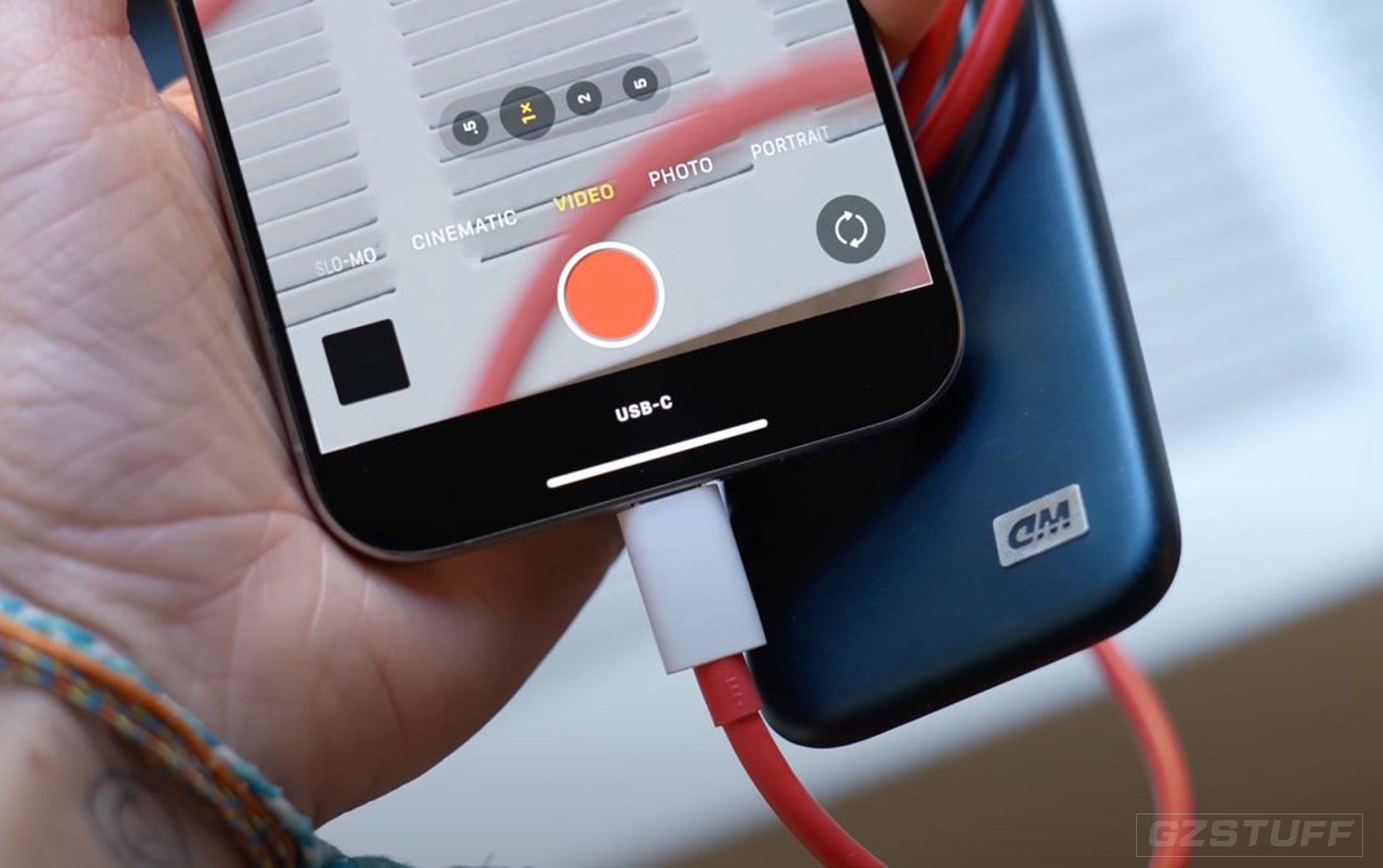PSA: Shooting iPhone 15 Pro video to an SSD won’t warn you if your cable is too slow