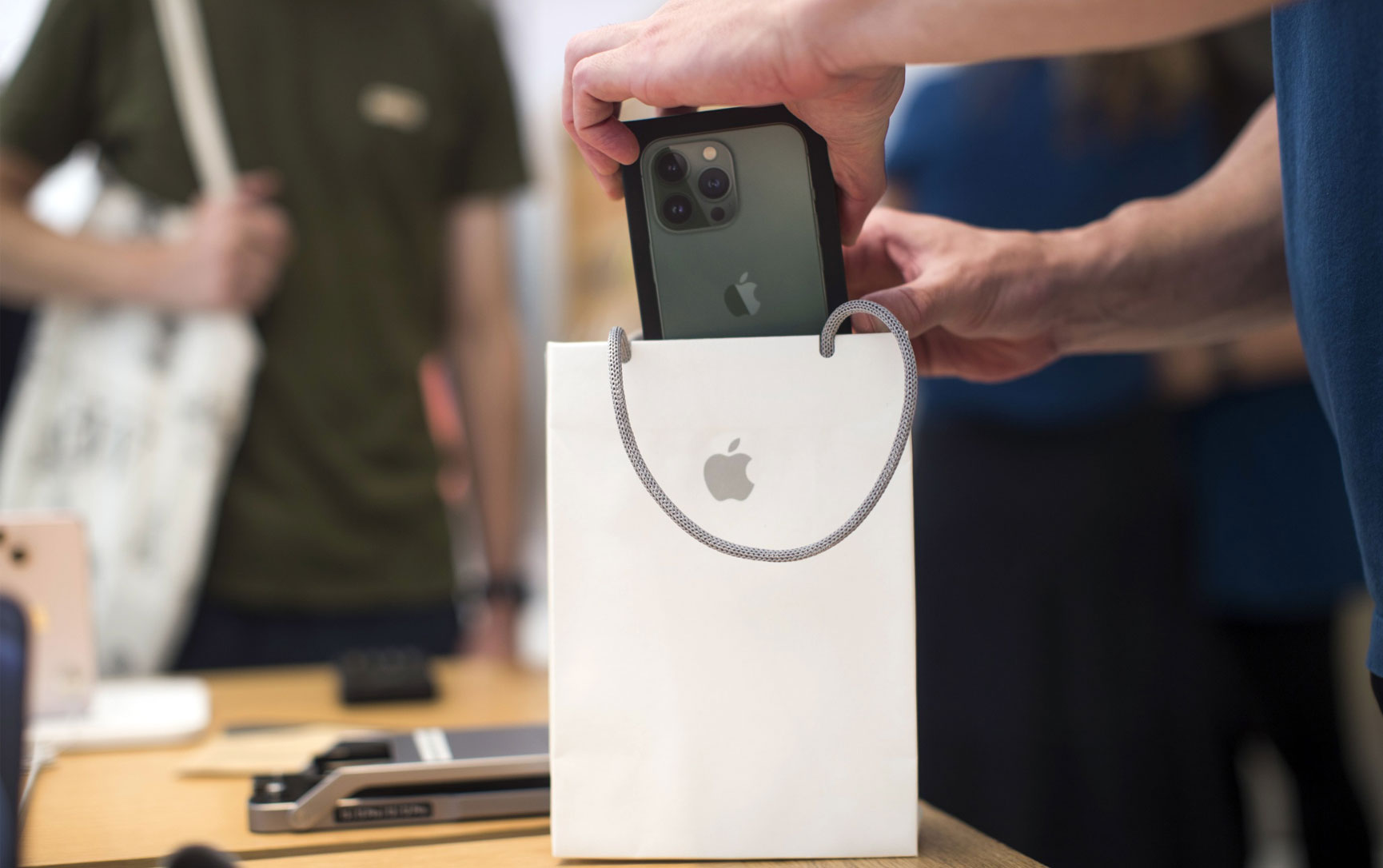 Gurman: iPhone hardware subscription service still in the works by Apple, could launch later this year