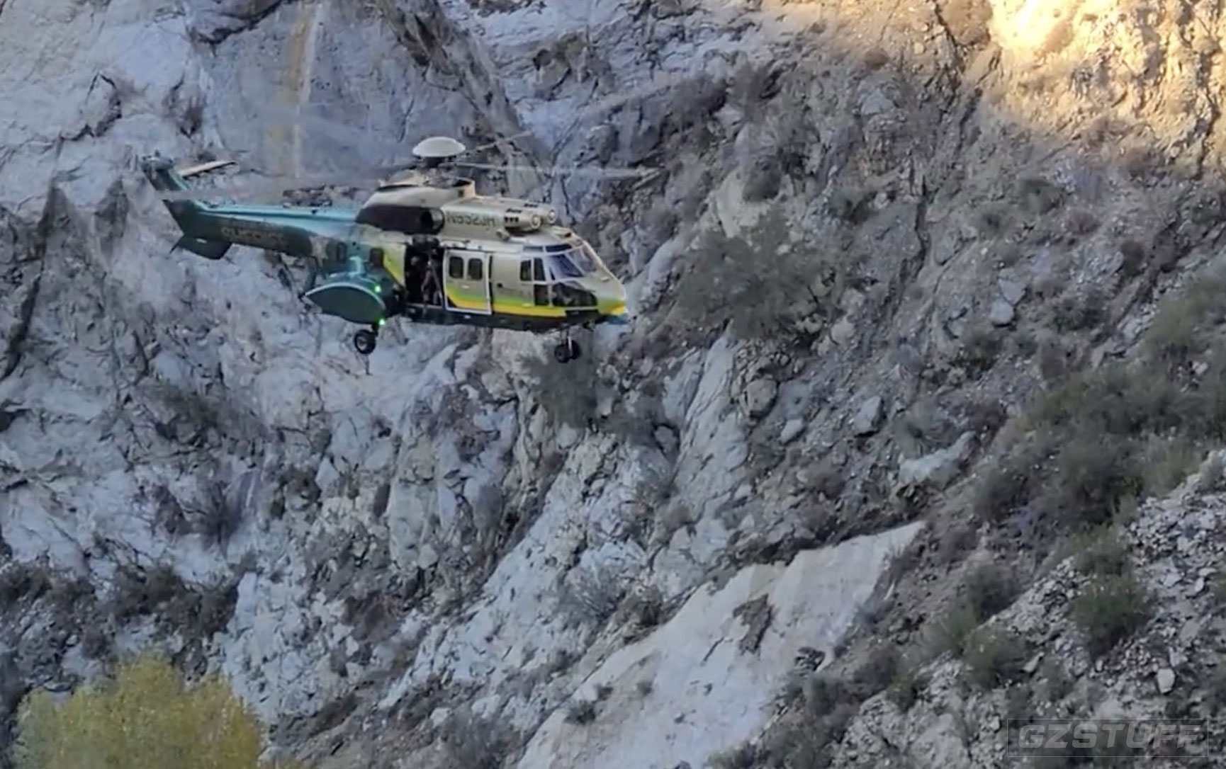 iPhone 14’s Emergency SOS via satellite and Crash Detection features combine to help first responders pull off incredible helicopter rescue