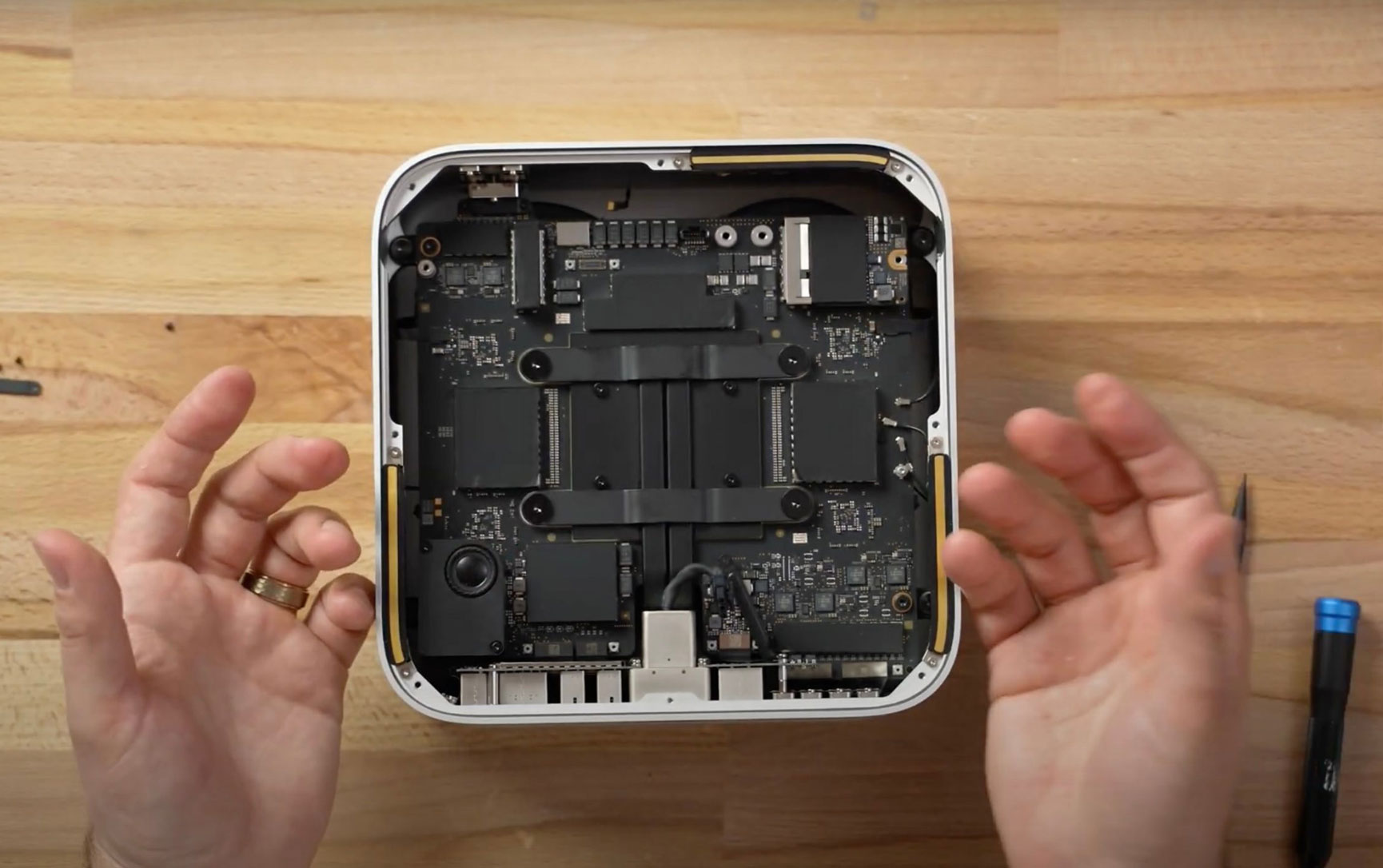 Mac Studio teardown suggests SSD storage could be upgradeable, more
