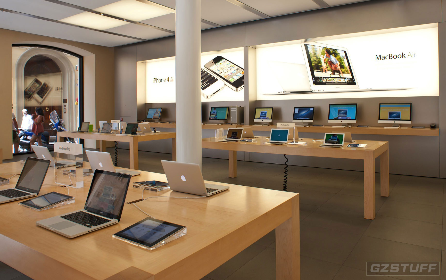 MacBook Air vs Pro: What’s the best pick for the holidays?