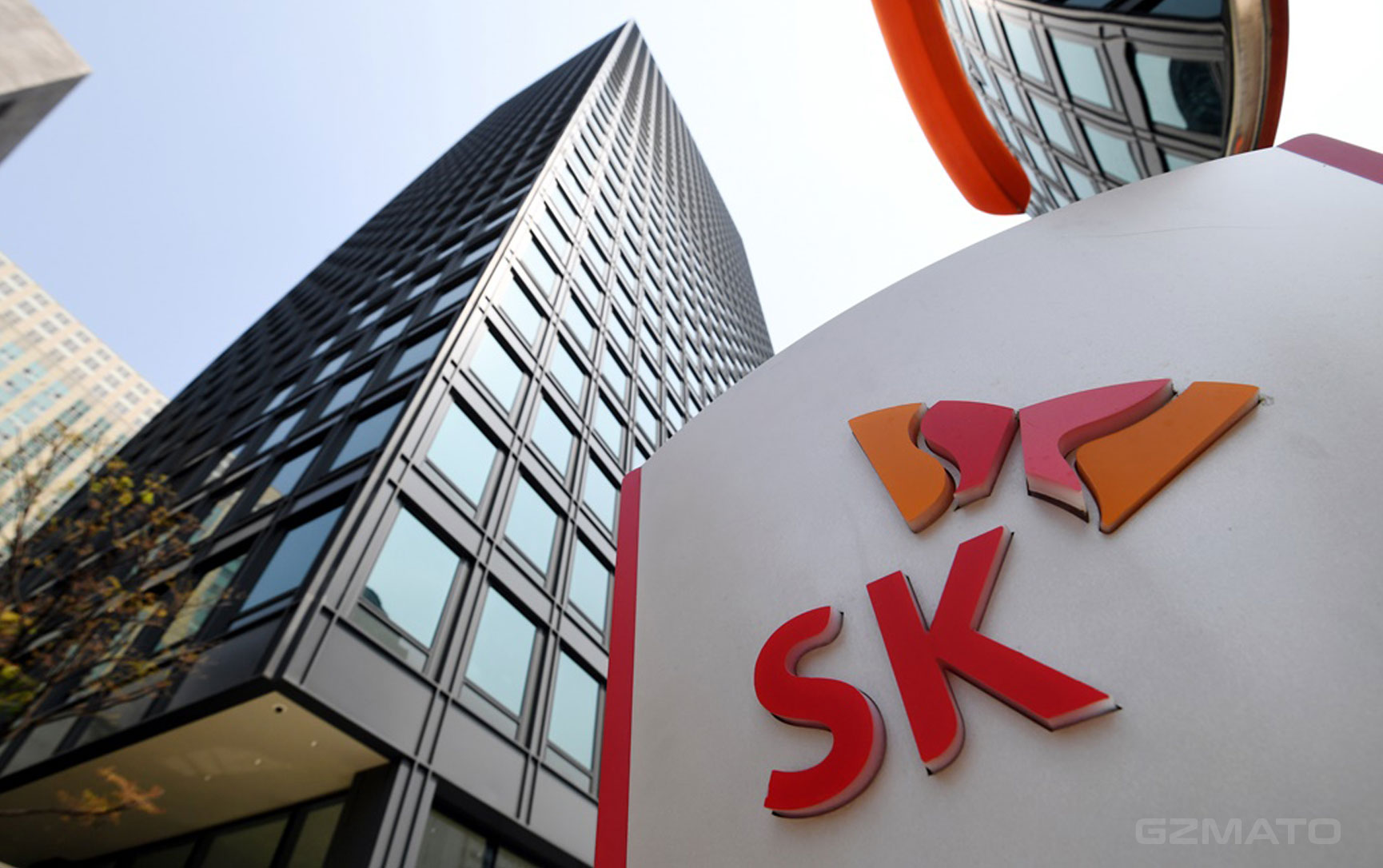 Memory Chip Shortage to Last Until 2030: SK Group Chairman Warns of Prolonged Crisis