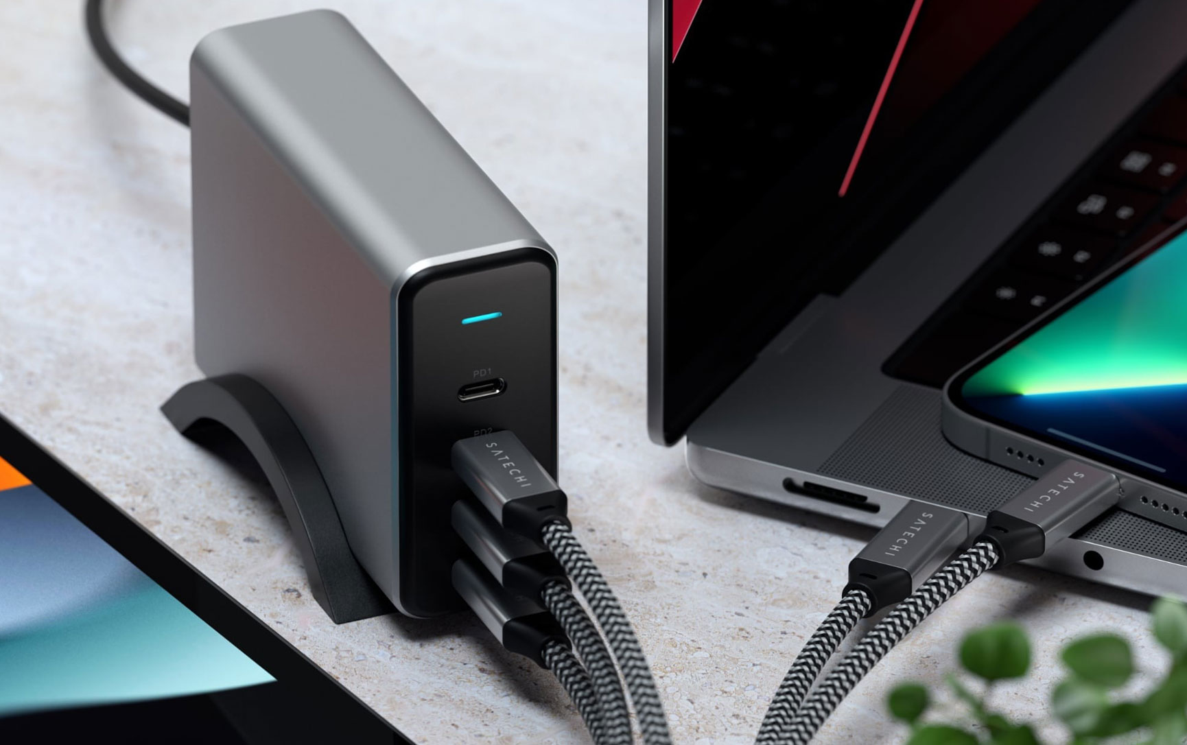 Satechi’s 165W USB-C 4-Port GaN Charger brings power to MacBook Pro, iPad Pro, and more